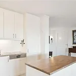 Family Friends, 3 Bedroom With Terrace Feriehus *