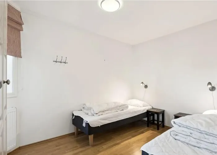 Family Friends, 3 Bedroom With Terrace בית נופש *